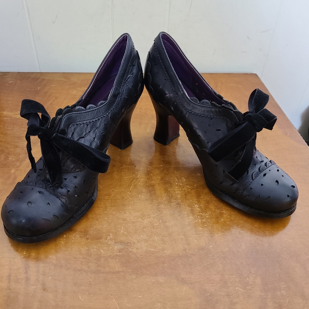 Mojo Moxie Unique Leather Retro Gothic Fun - Picture 3 of 11